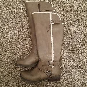 Taupe boots